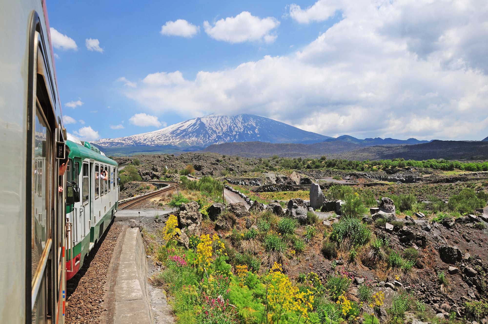 Best luxury historic train: Sicilian Railway Experience - Santandrea Luxury Houses