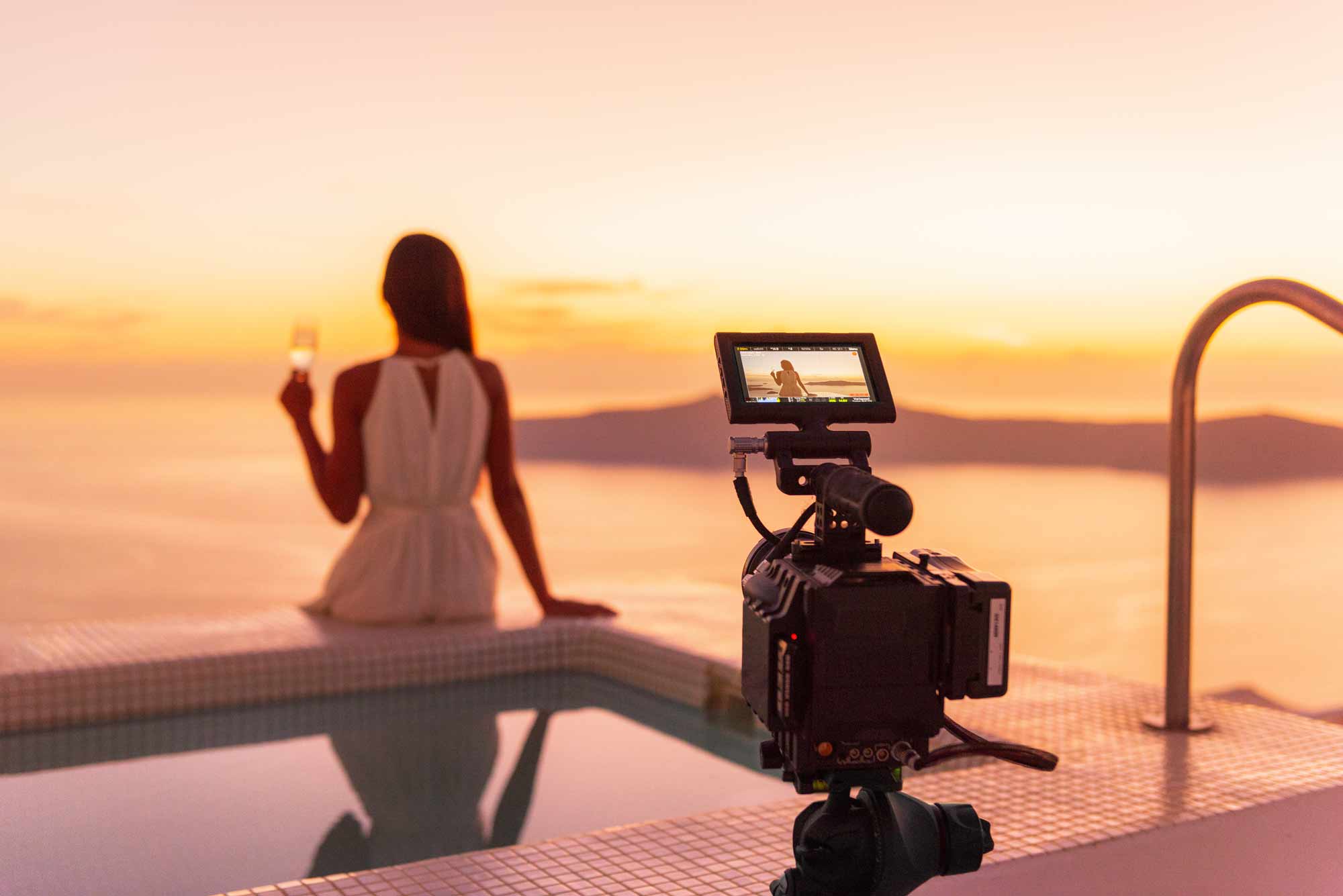 Lusso e Social Media: binomio crescente - Santandrea Luxury Houses