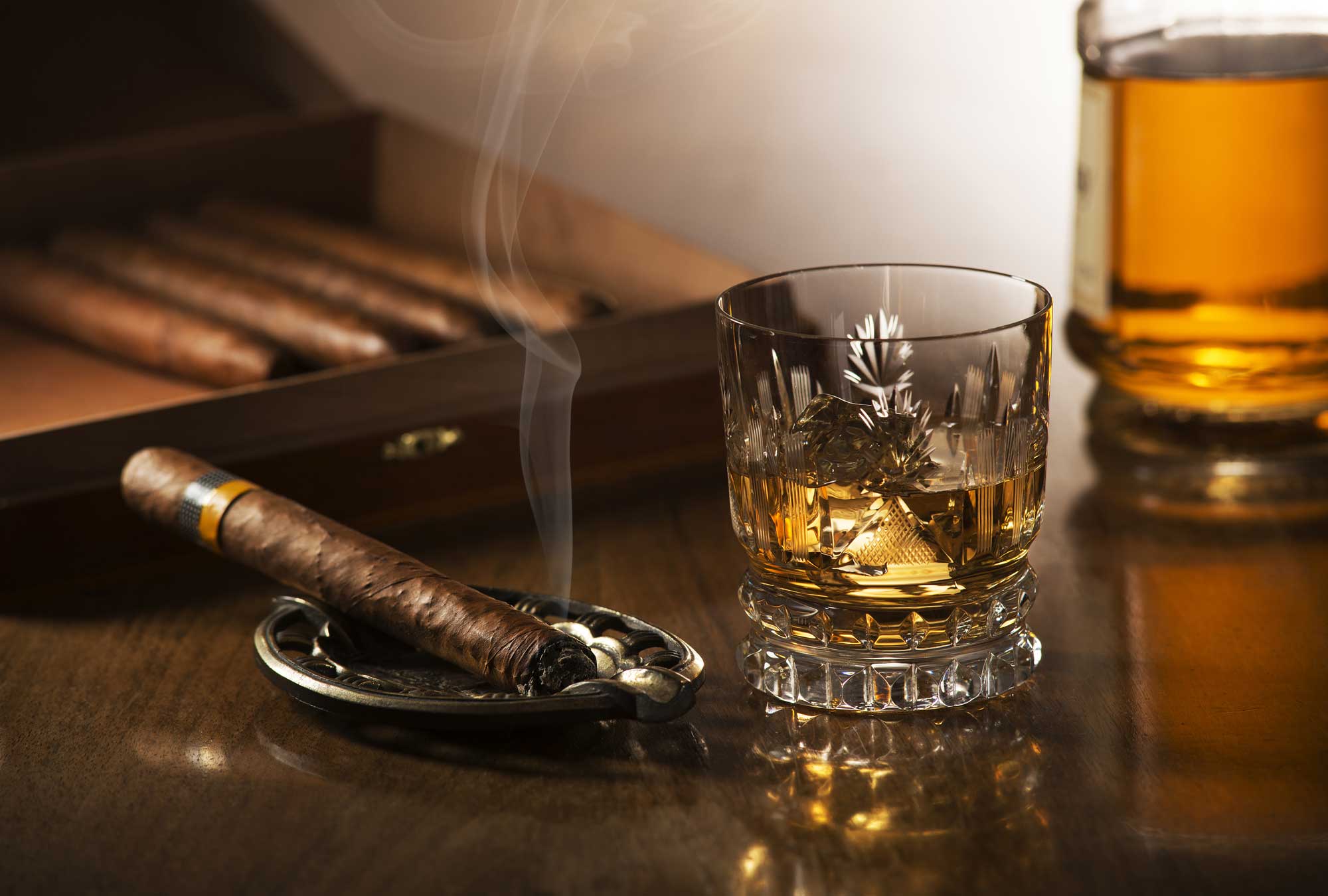 Migliori sigari al mondo: migliori whisky - Santandrea Luxury Houses