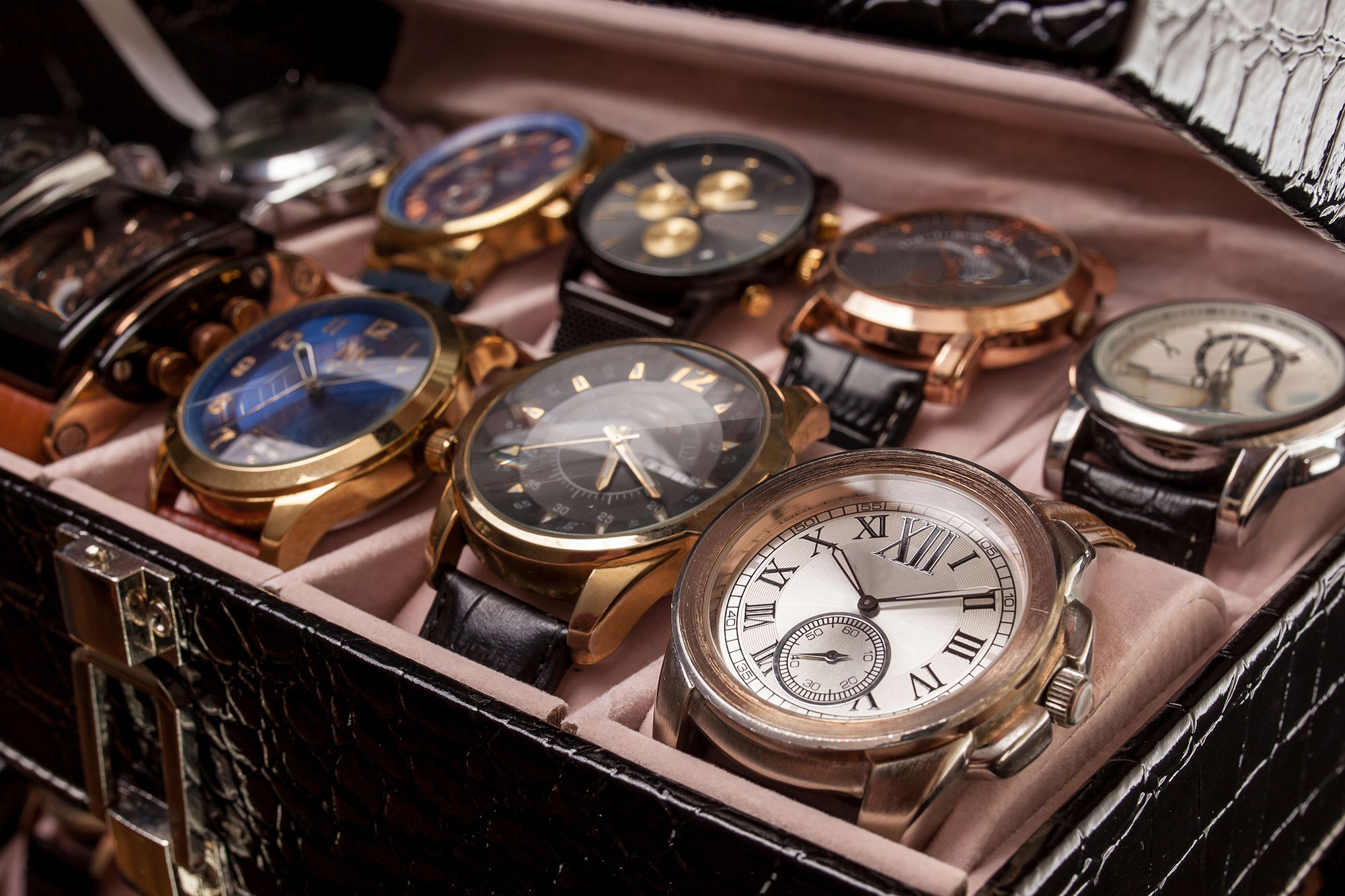 Orologi di lusso: classifica dei 10 modelli più costosi al mondo- Santandrea Luxury Houses