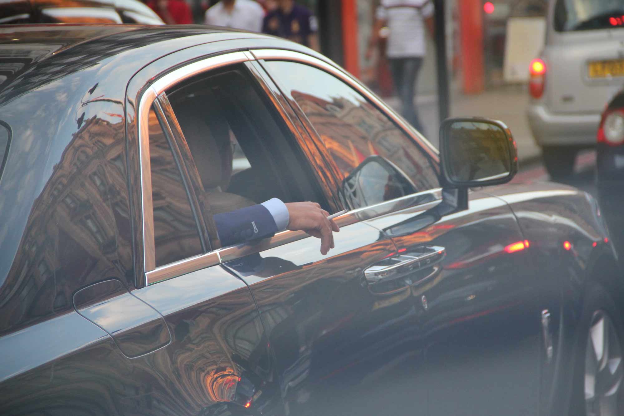 Ghost Black Badge Rolls Royce: prezzo - Santandrea Luxury Houses
