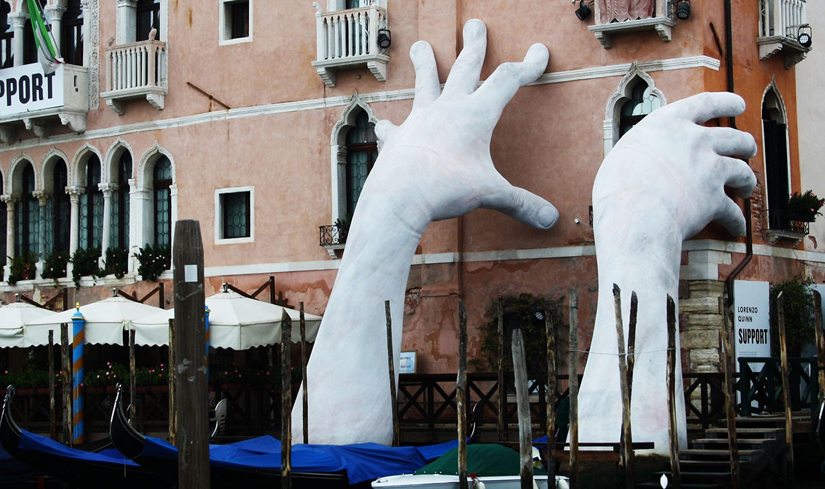 Biennale di Venezia - Santandrea Luxury Houses