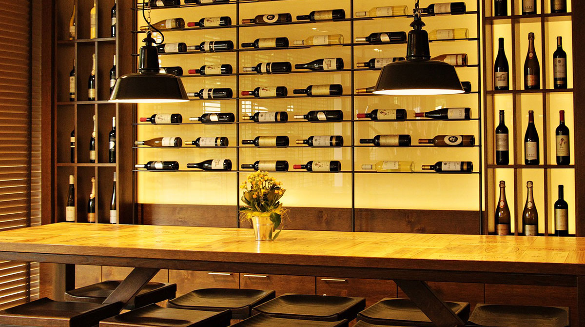 Allestire cantina vino - Santandrea Luxury Houses
