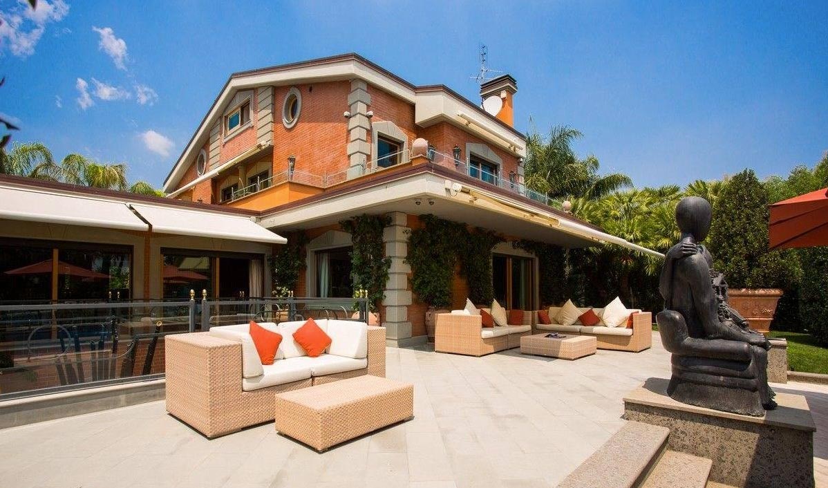 Esterni casa di lusso Roma Santandrea Luxury Houses