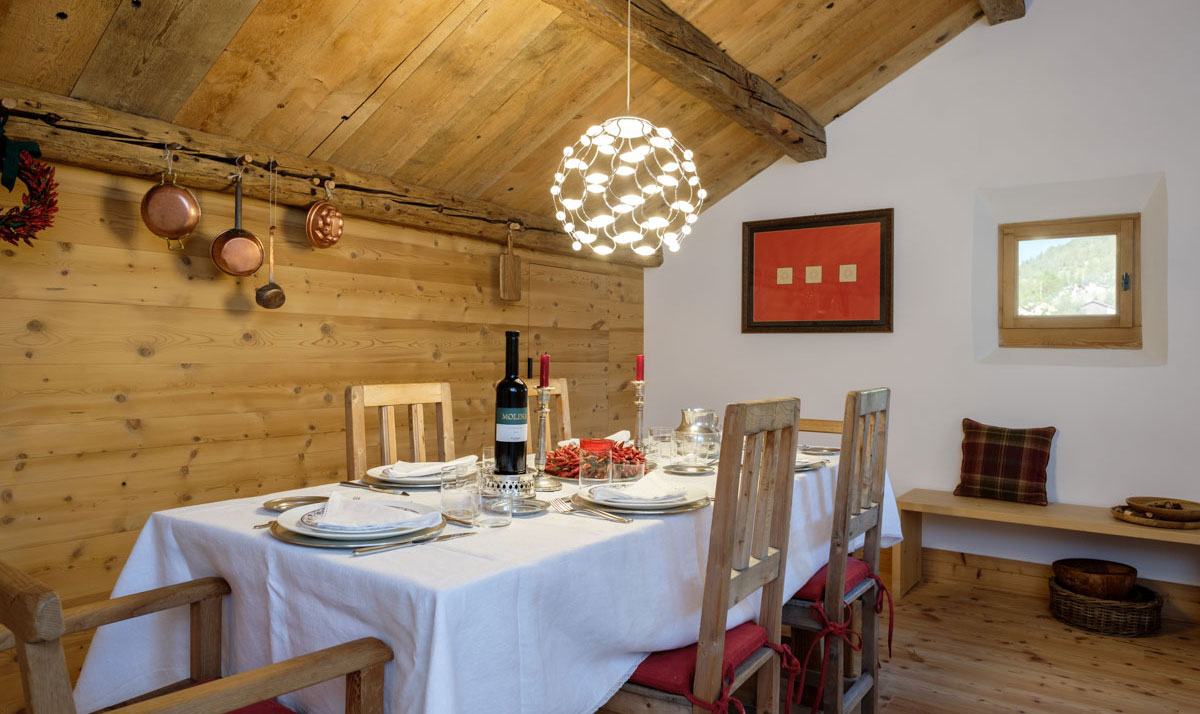 Sala da pranzo di lusso in Svizzera - Santandrea Luxury Houses
